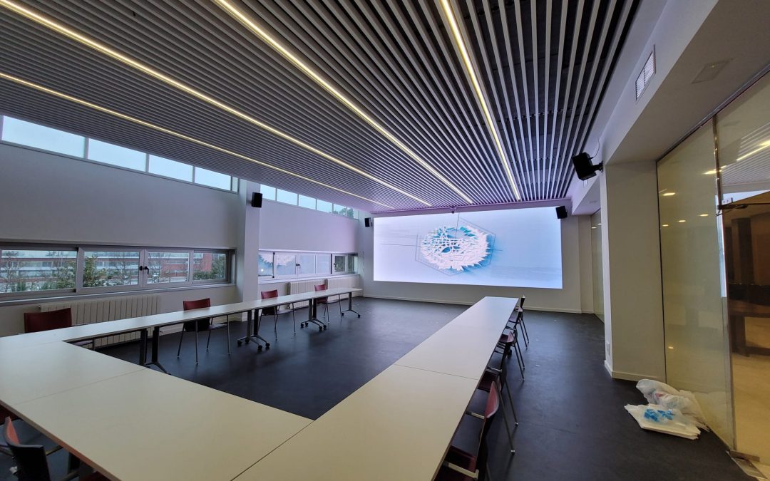 Instalación Audiovisual «Aula del Futuro» en la Universidad Politécnica de Madrid